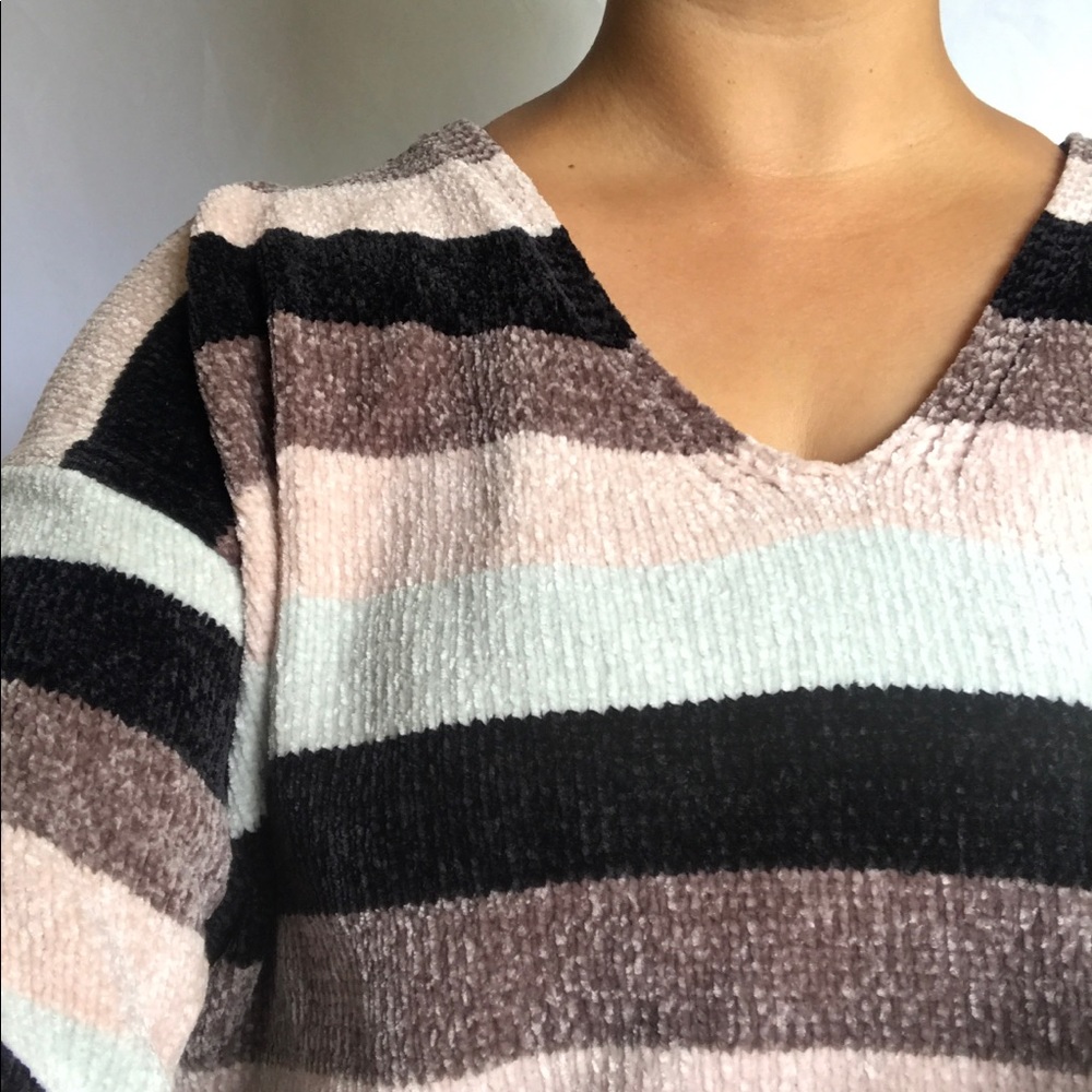Dreamer Boho Cozy Knit Stripped Sweater - Picture 2 of 8